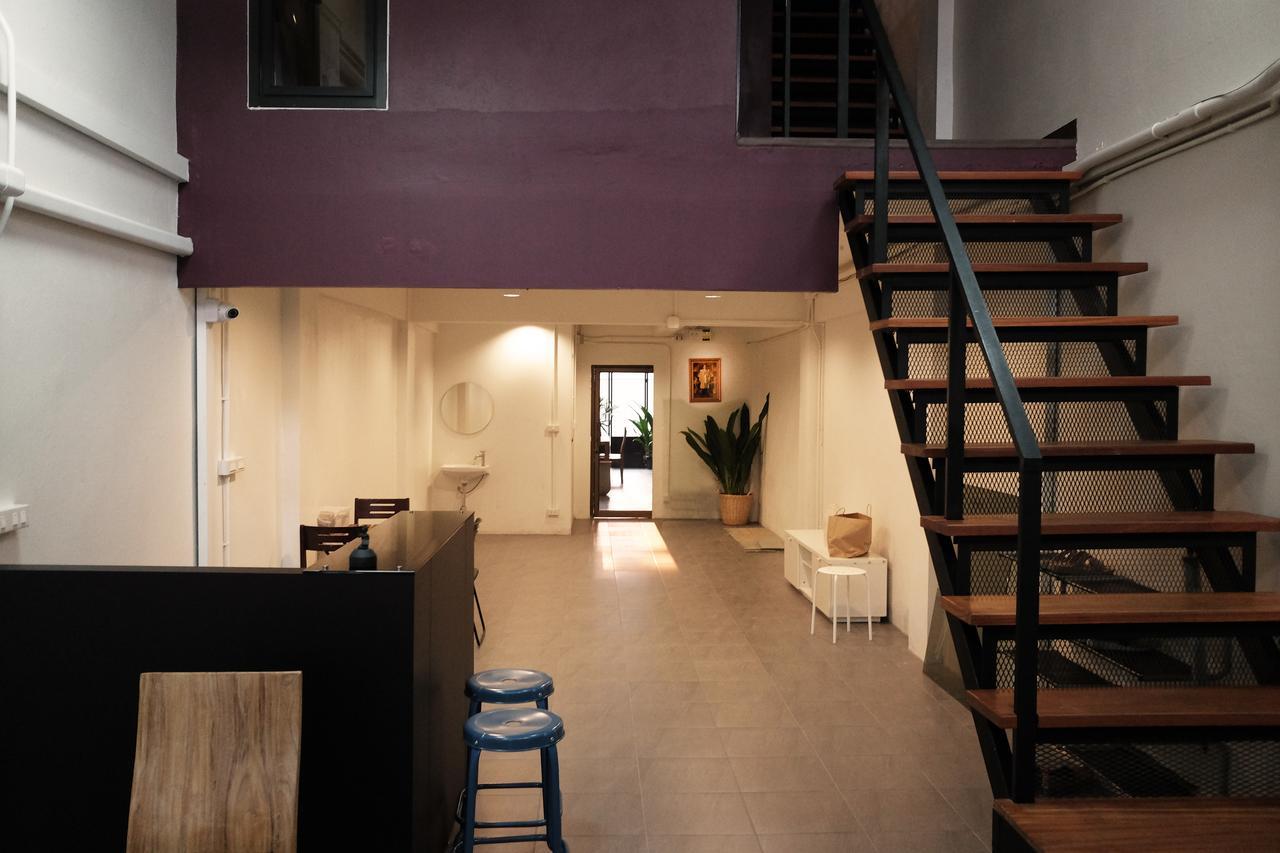 Phresh Hostel Bangkok Exterior photo