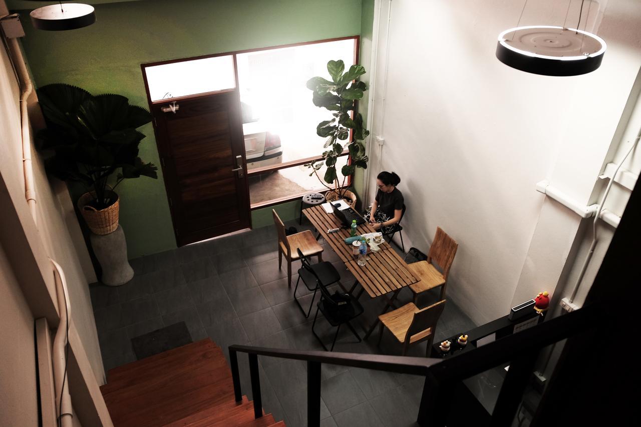Phresh Hostel Bangkok Exterior photo
